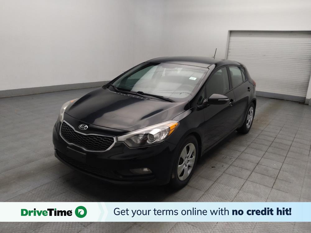 Black 2016 Kia Forte5 Hatchback Front-Wheel Drive 6-Speed Automatic