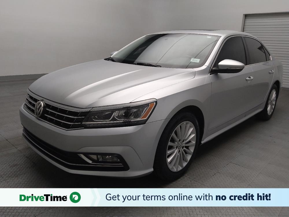Silver 2017 Volkswagen Passat Sedan Front-Wheel Drive 6-Speed Automatic