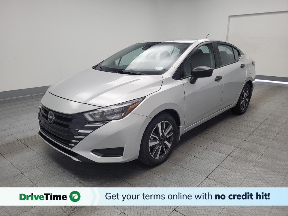 Silver 2025 Nissan Versa Sedan Front-Wheel Drive Continuously Variable Transmission