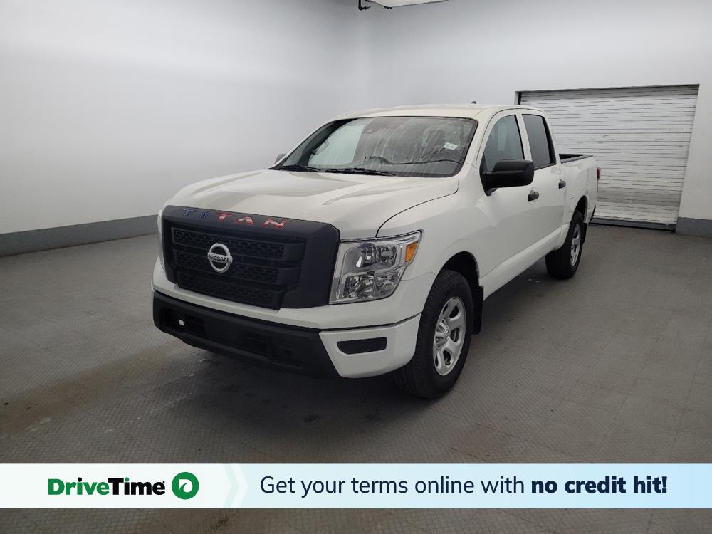 White 2022 Nissan Titan Pickup Truck Four-Wheel Drive 9-Speed Automatic